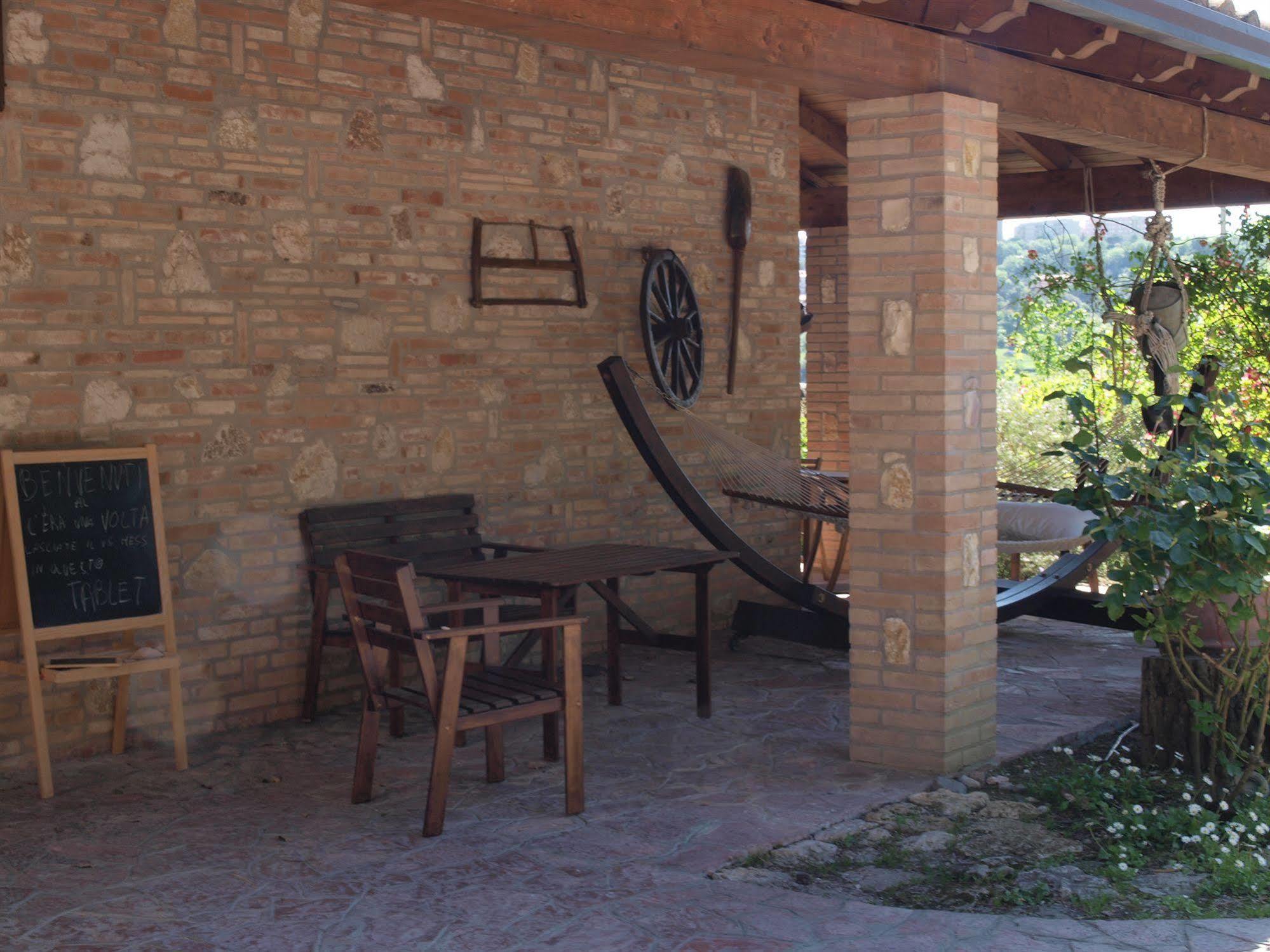 C'Era Una Volta B&B Perugia Eksteriør billede